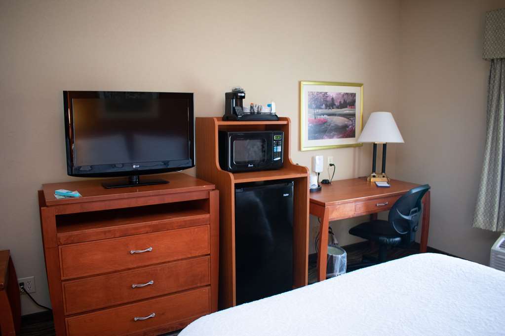 Hampton Inn&Suites Augusta West Zimmer foto