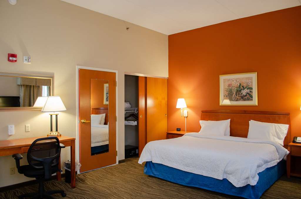 Hampton Inn&Suites Augusta West Zimmer foto